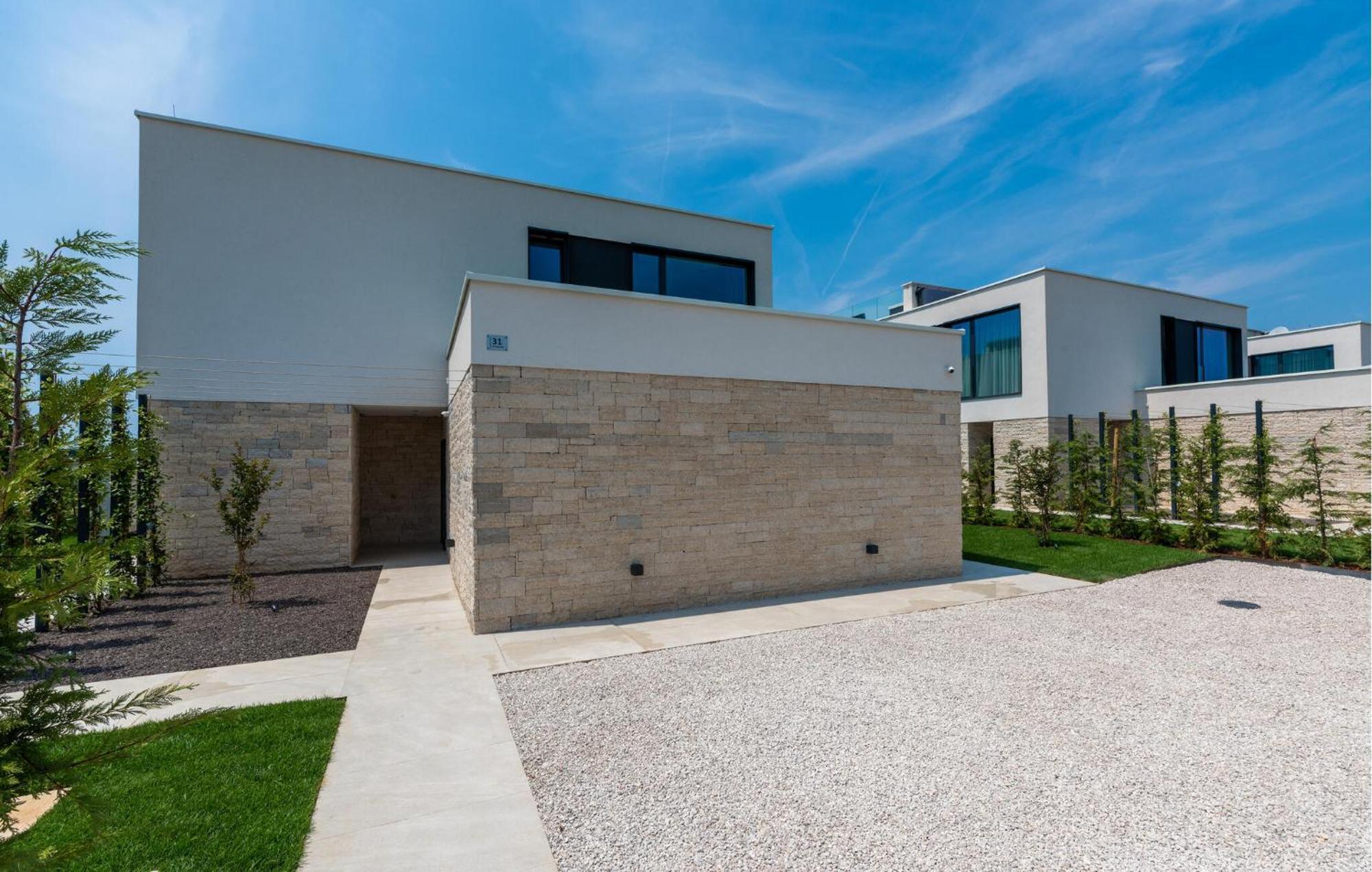 Stunning In With Sauna Vikendica Porec