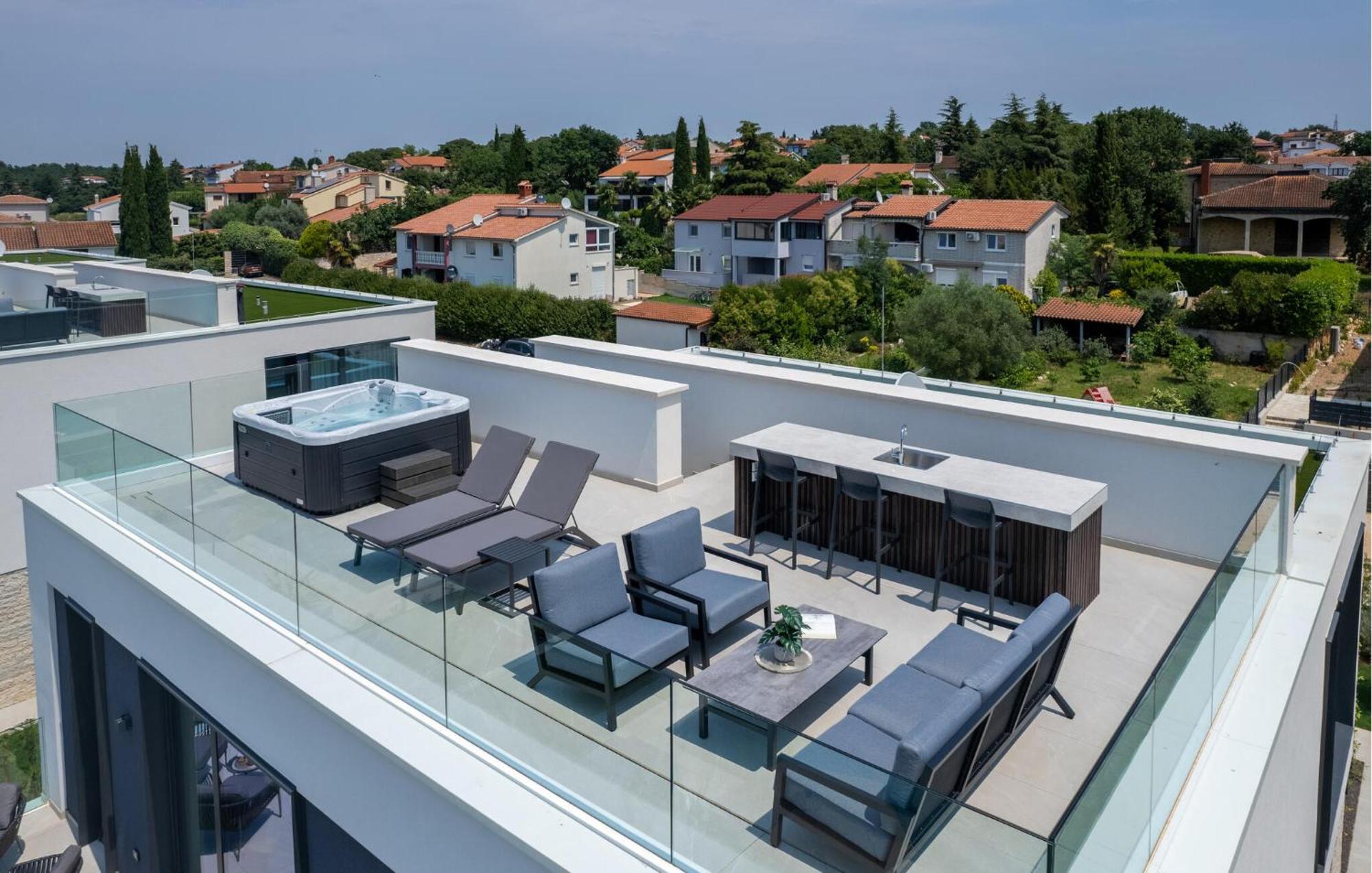 Ferienhaus Stunning In With Sauna Poreč
